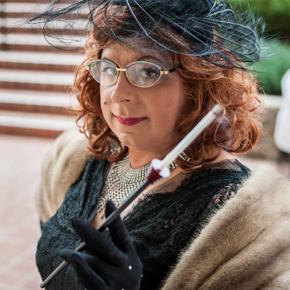 Meet your Posher, Loleeta